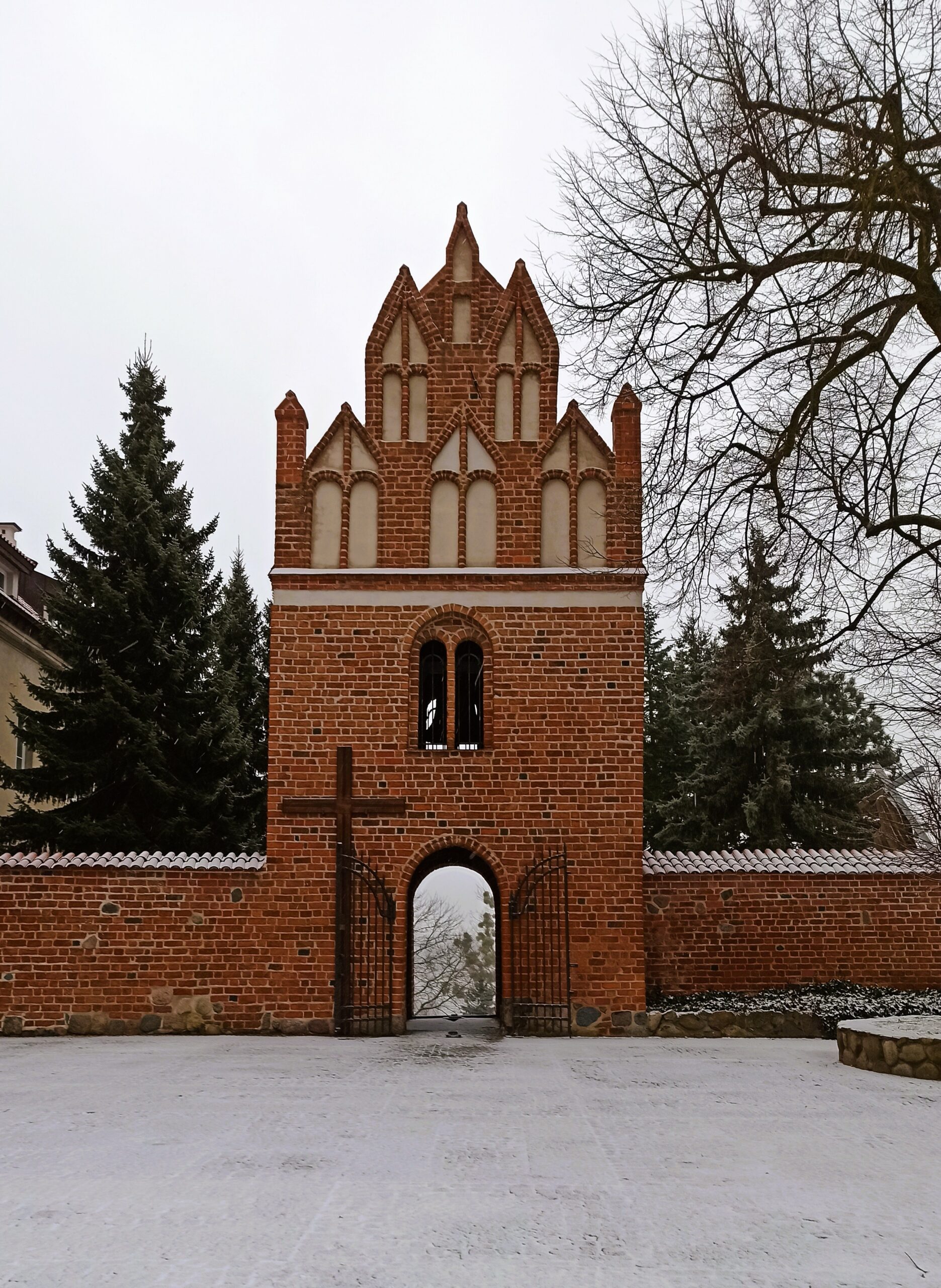 Grupa uczestników w kręgu